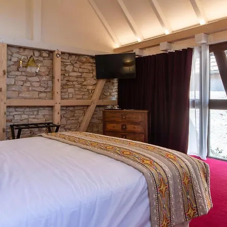 La Tour Des Fees-Spa Mittelbergheim Room photo