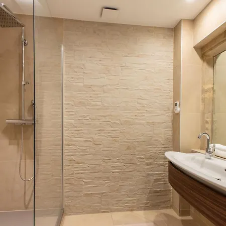 La Tour Des Fees-Spa Mittelbergheim Room photo