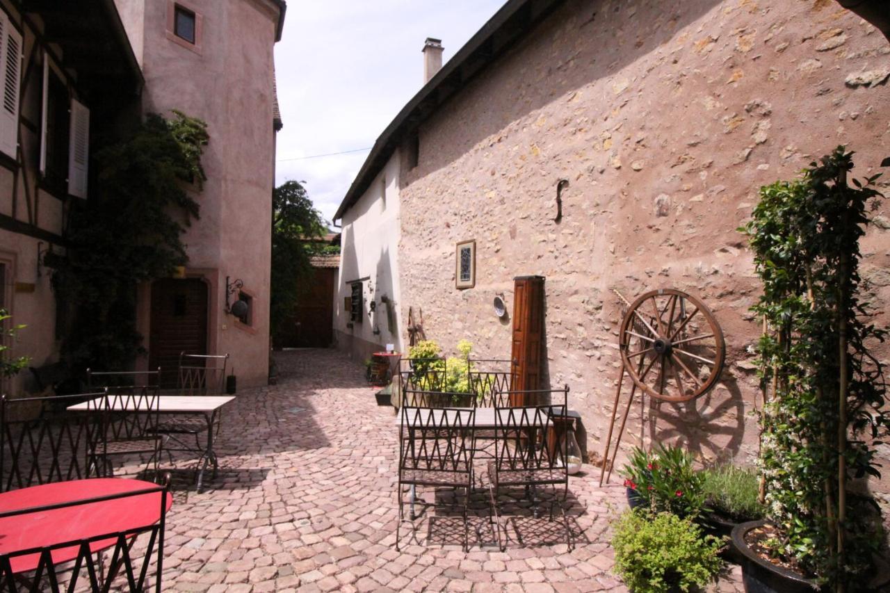 La Tour Des Fées Couette-café Mittelbergheim